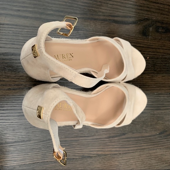 Ralph Lauren - NWOT tan peep toe wedges and ankle strap - Picture 2 of 5